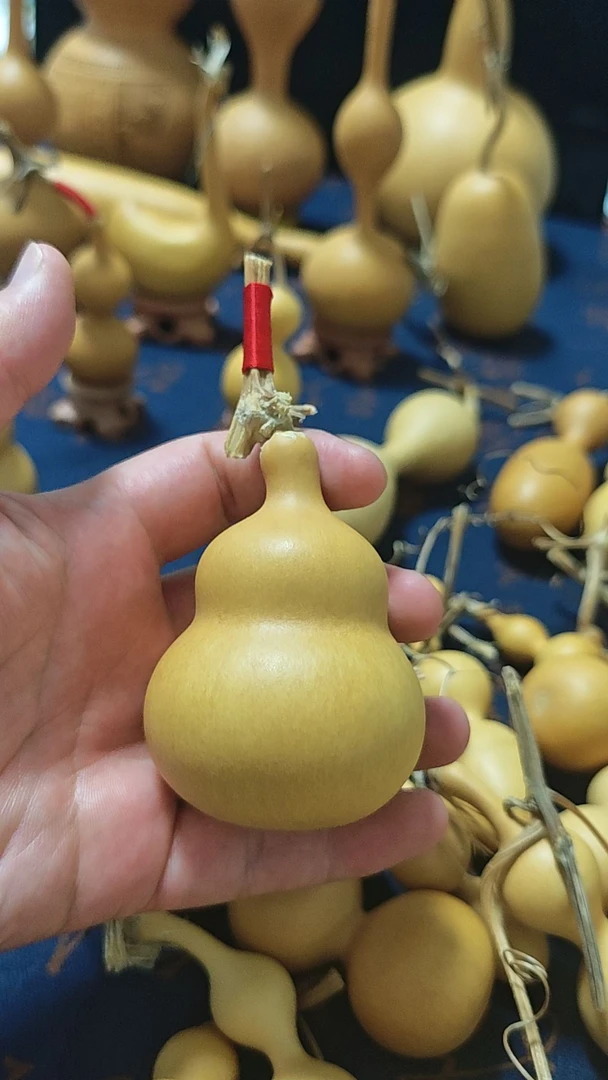 手捻小葫芦手把天然精品葫芦