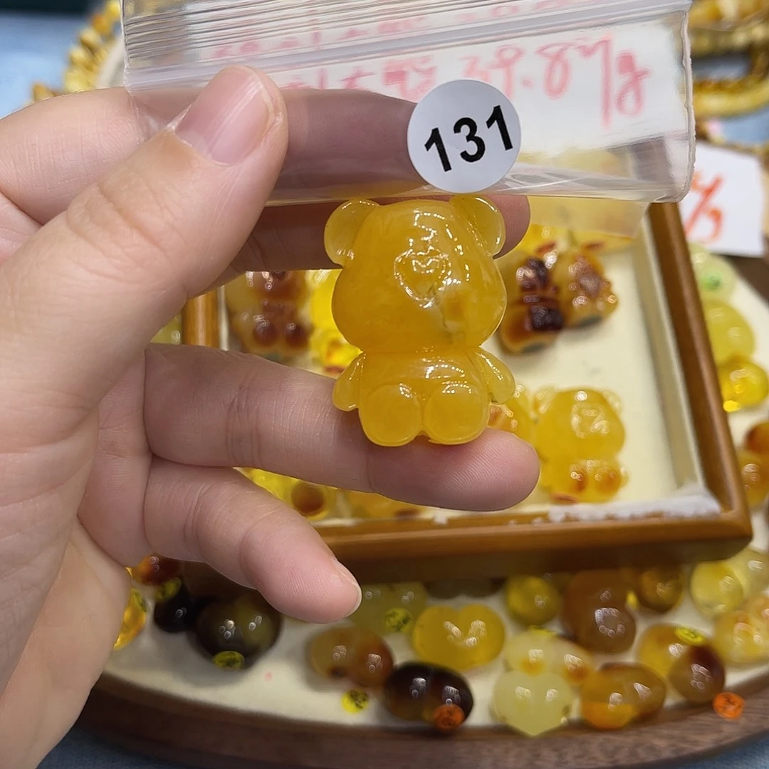 琥珀未镶嵌珠宝奇石