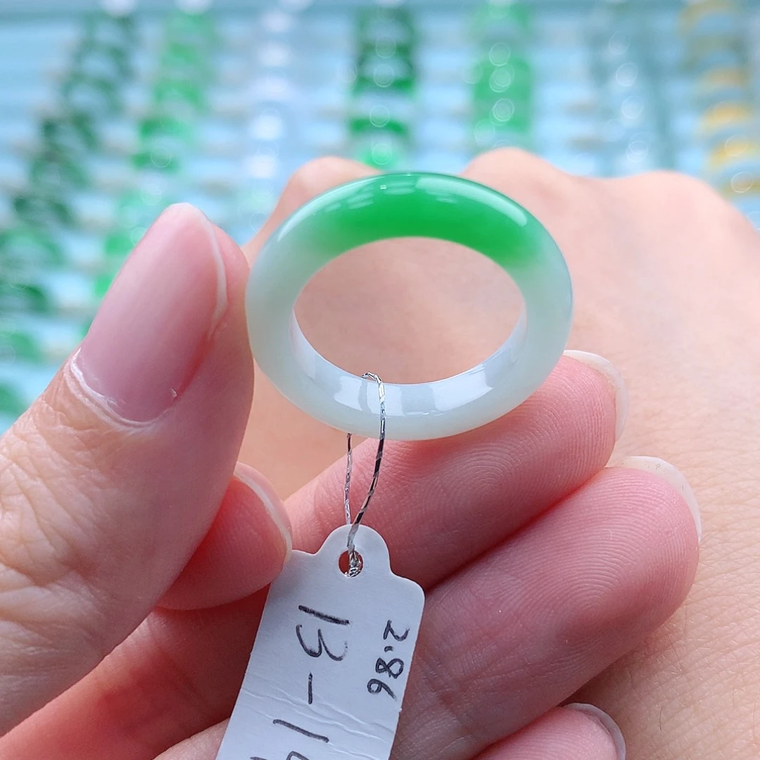 翡翠戒指未镶嵌缅甸翡翠A货