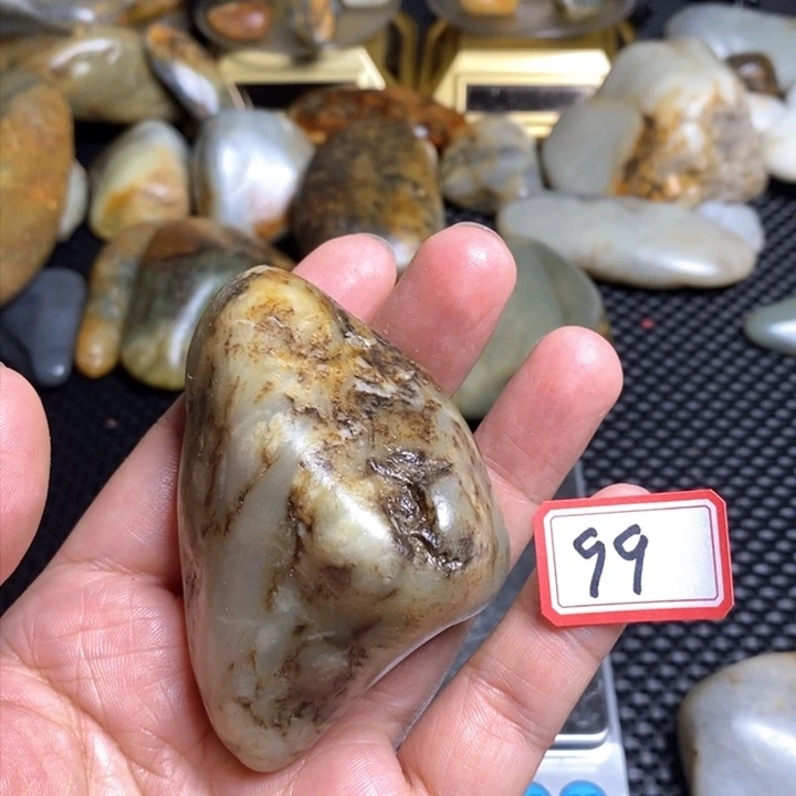 未镶嵌和田玉把件99