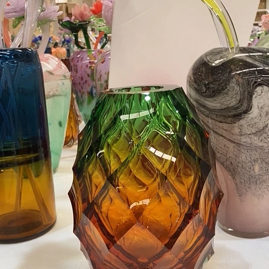 琉璃高度28厘米口5厘米moser水晶琉璃菠萝瓶