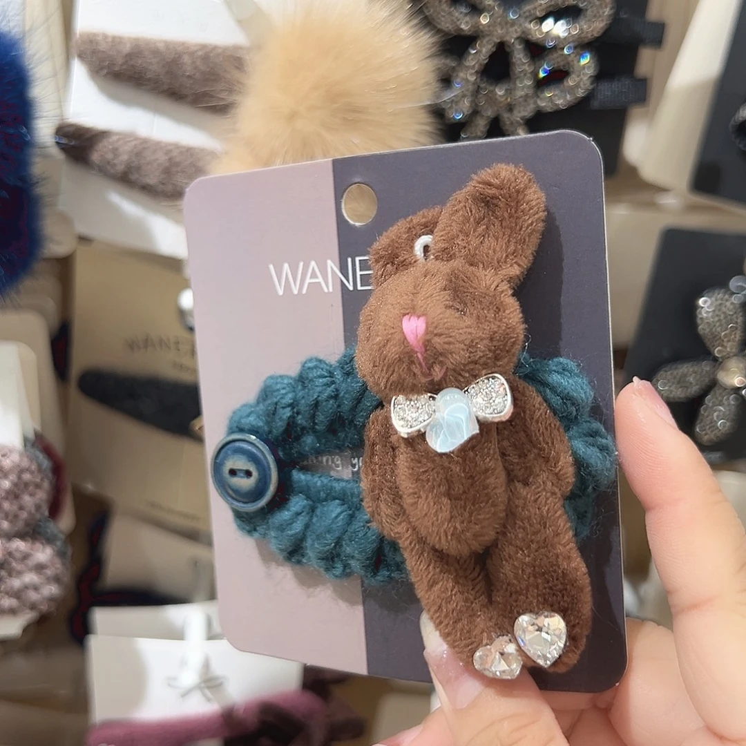 非金属绿色毛线小兔掰掰