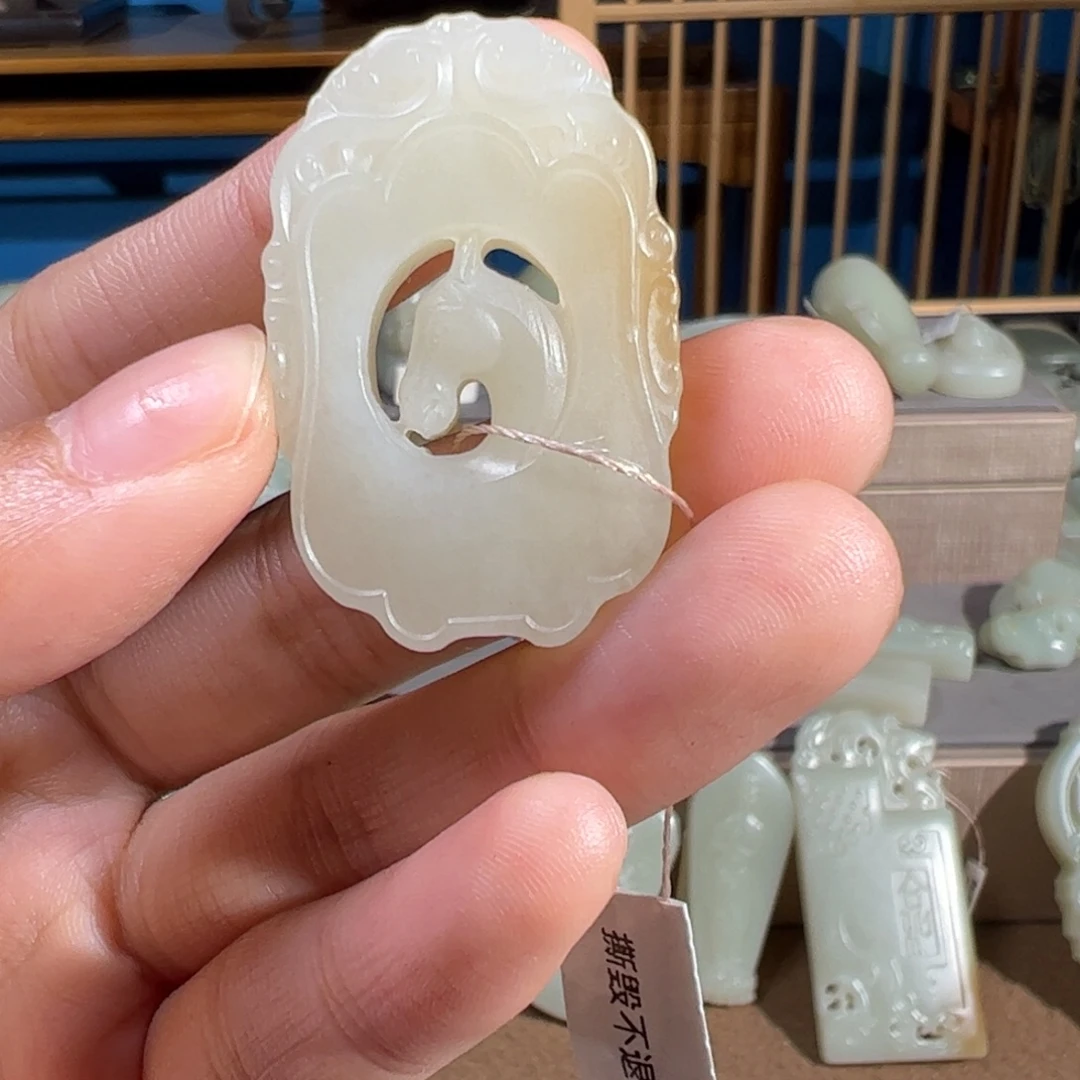 和田玉（糖玉）未镶嵌颈饰