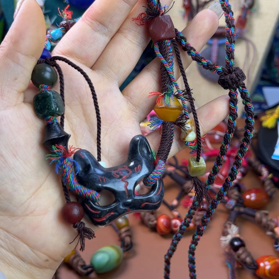 玛瑙/玉髓颈饰未镶嵌