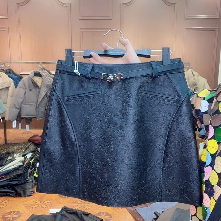 100……110斤皮短裙