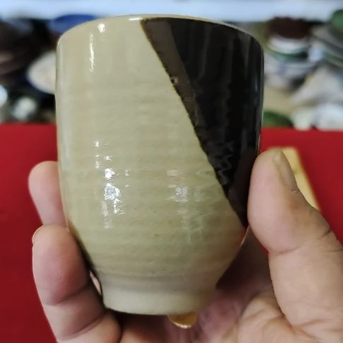 瓷片瓷片，各种摆件，均有瑕疵。沙锅！