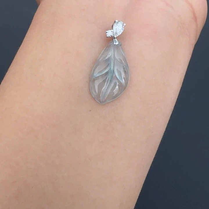 翡翠颈饰18K金镶嵌L叶子