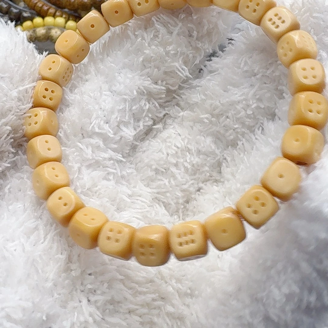 星月菩提手串10菩提雕色子单圈对角8.7