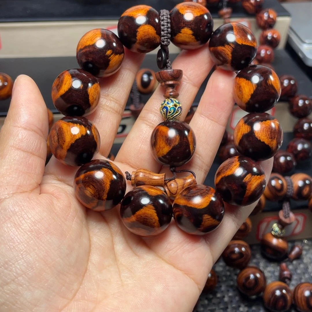 8***8花梨木类2.0鬼脸对眼