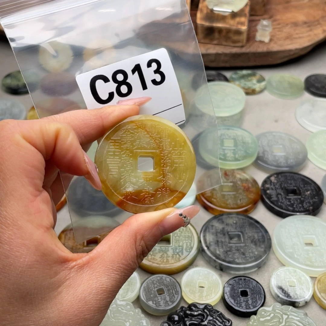 蛇纹石玉颈饰未镶嵌修*心