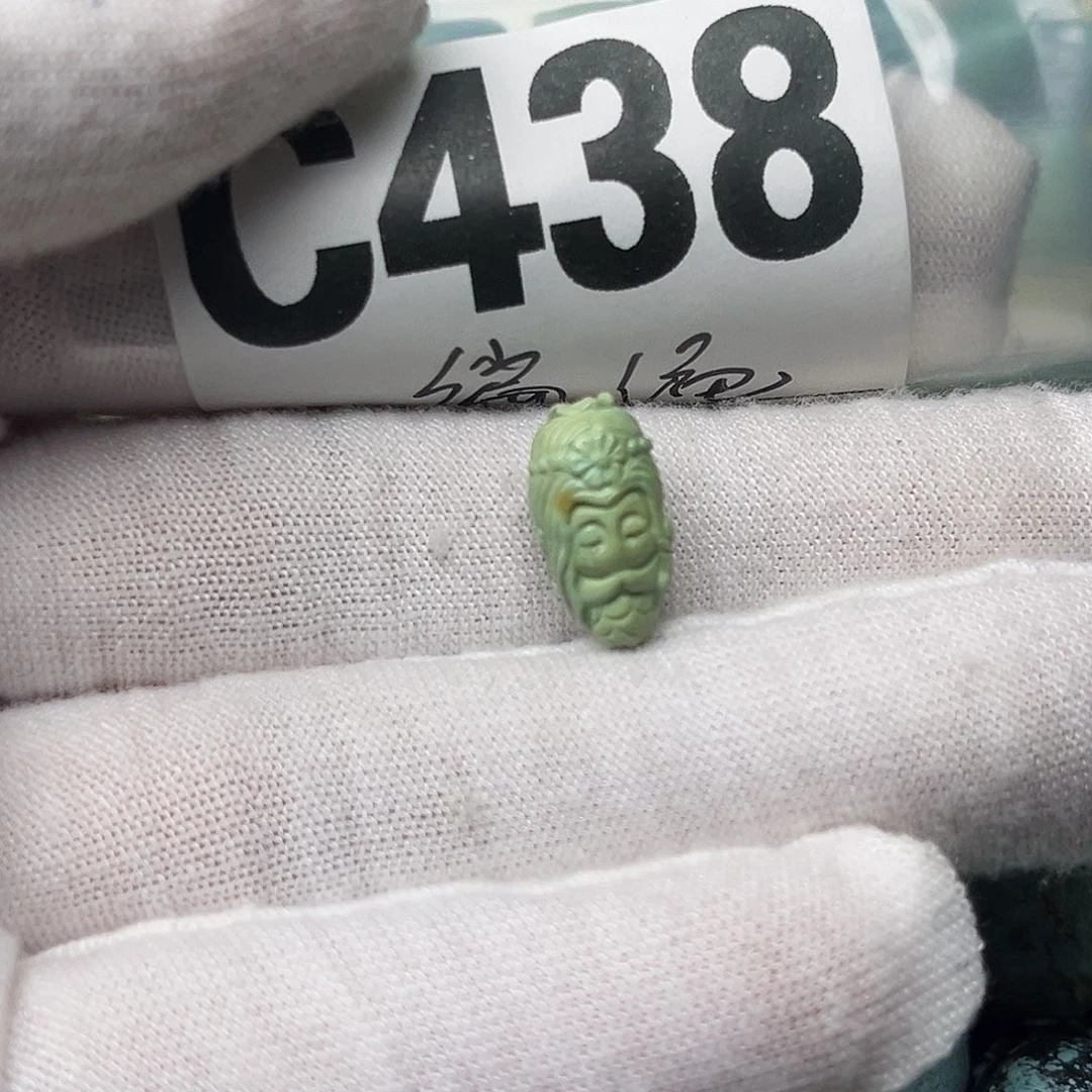 绿松石配饰未镶嵌