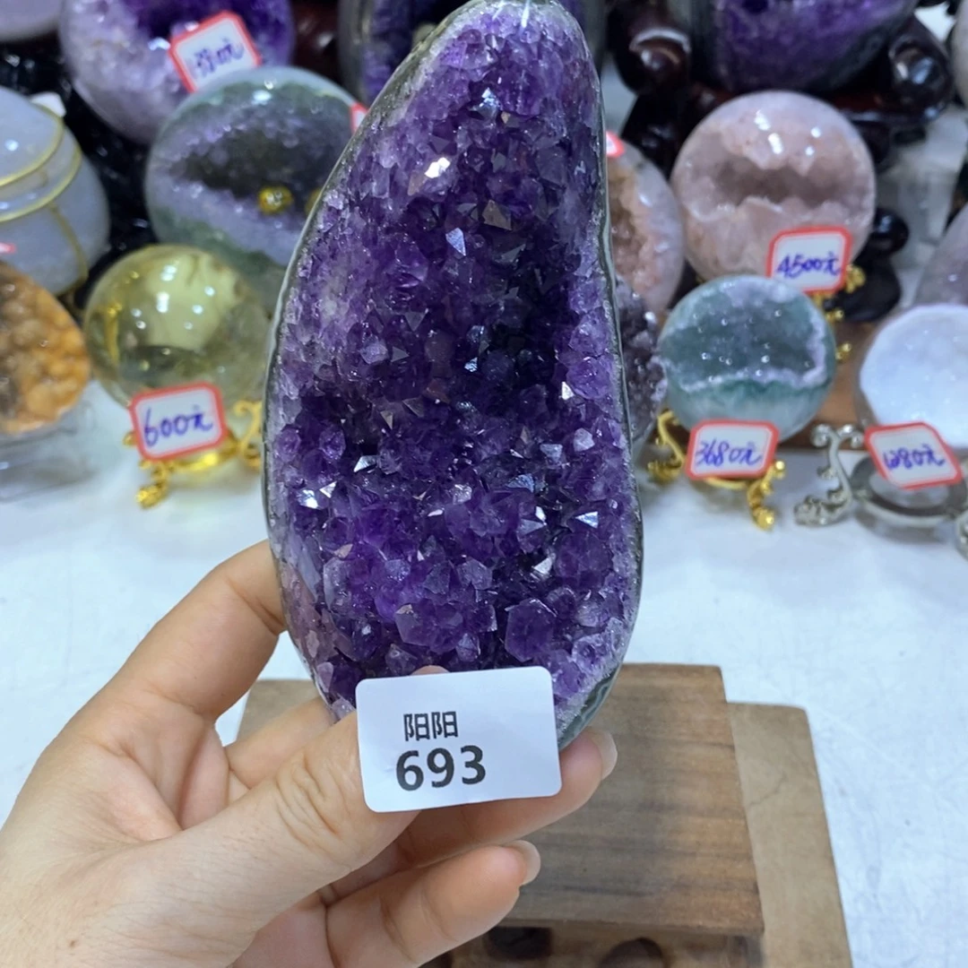 水晶大型摆件（非配饰）未镶嵌