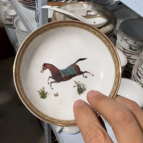 其他瓷4寸碟一个陶瓷