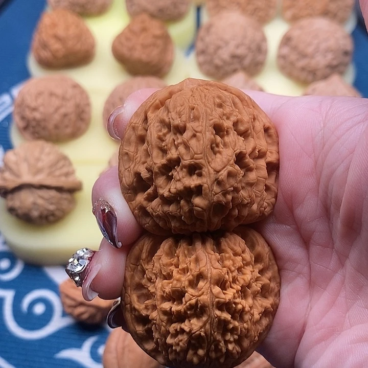 李***生吊坠文玩核桃南疆石