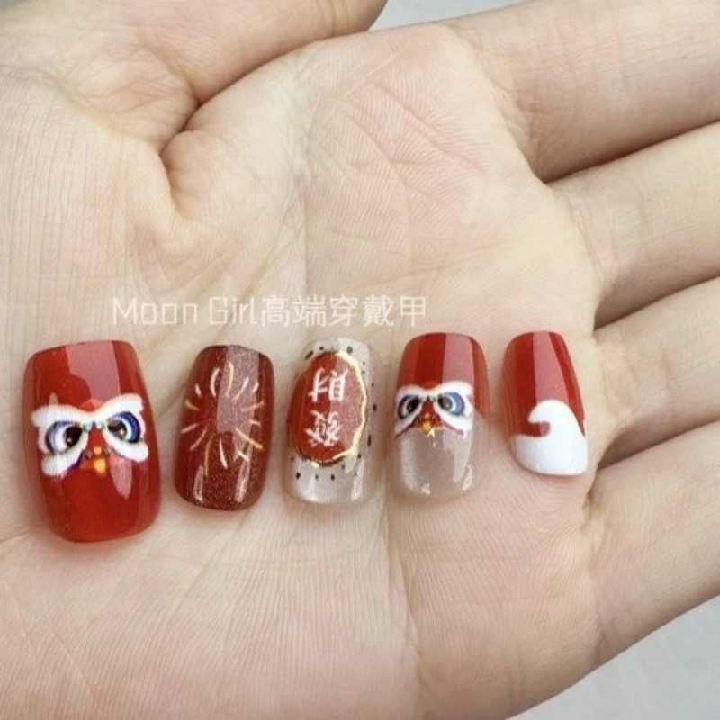 Moon Girl轻奢半手工美甲醒狮款