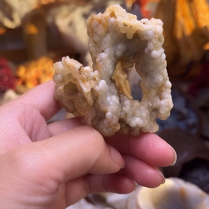 石头马达加斯加缠丝玛瑙