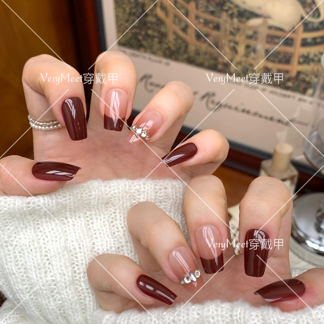 VeryMeet穿戴甲法式拼接点钻气质红大气女主风少女减龄美甲贴L53