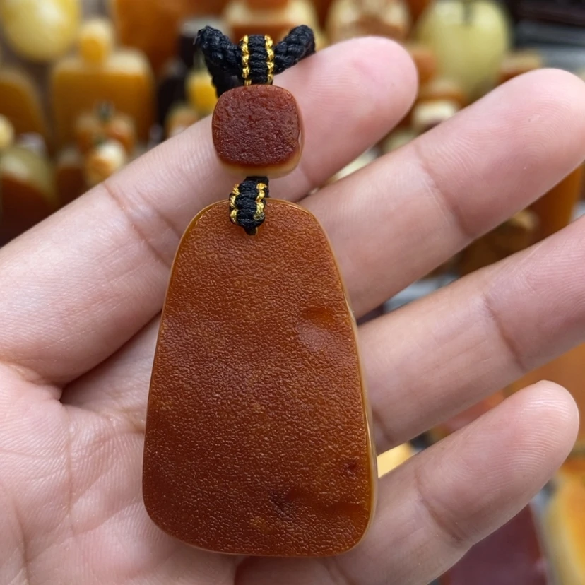 【闪购商品】琥珀颈饰未镶嵌