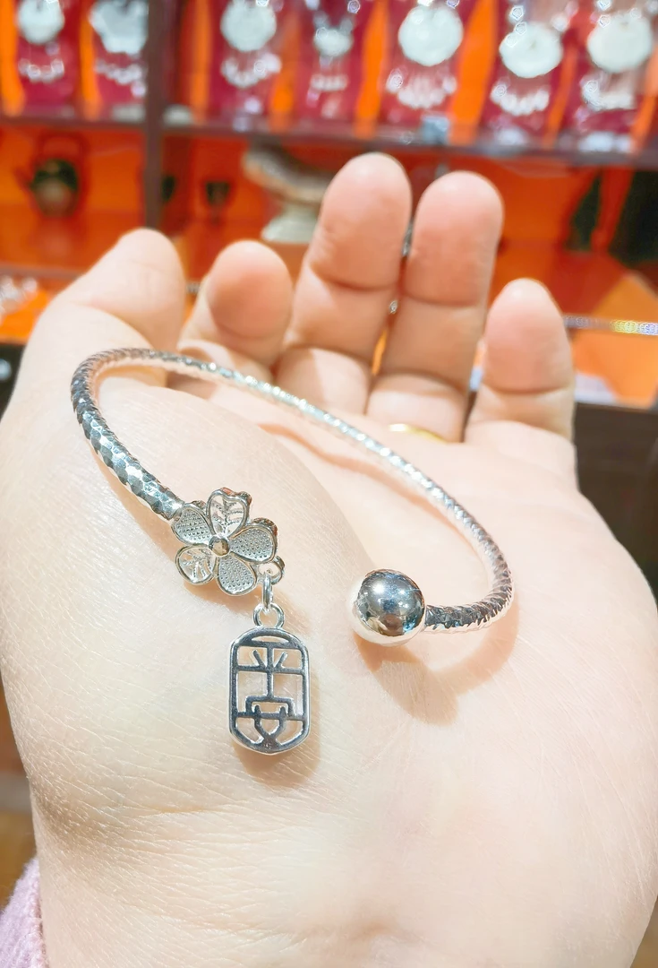 足银手镯 足银999手镯 平安手镯 花朵豆豆头时尚银镯