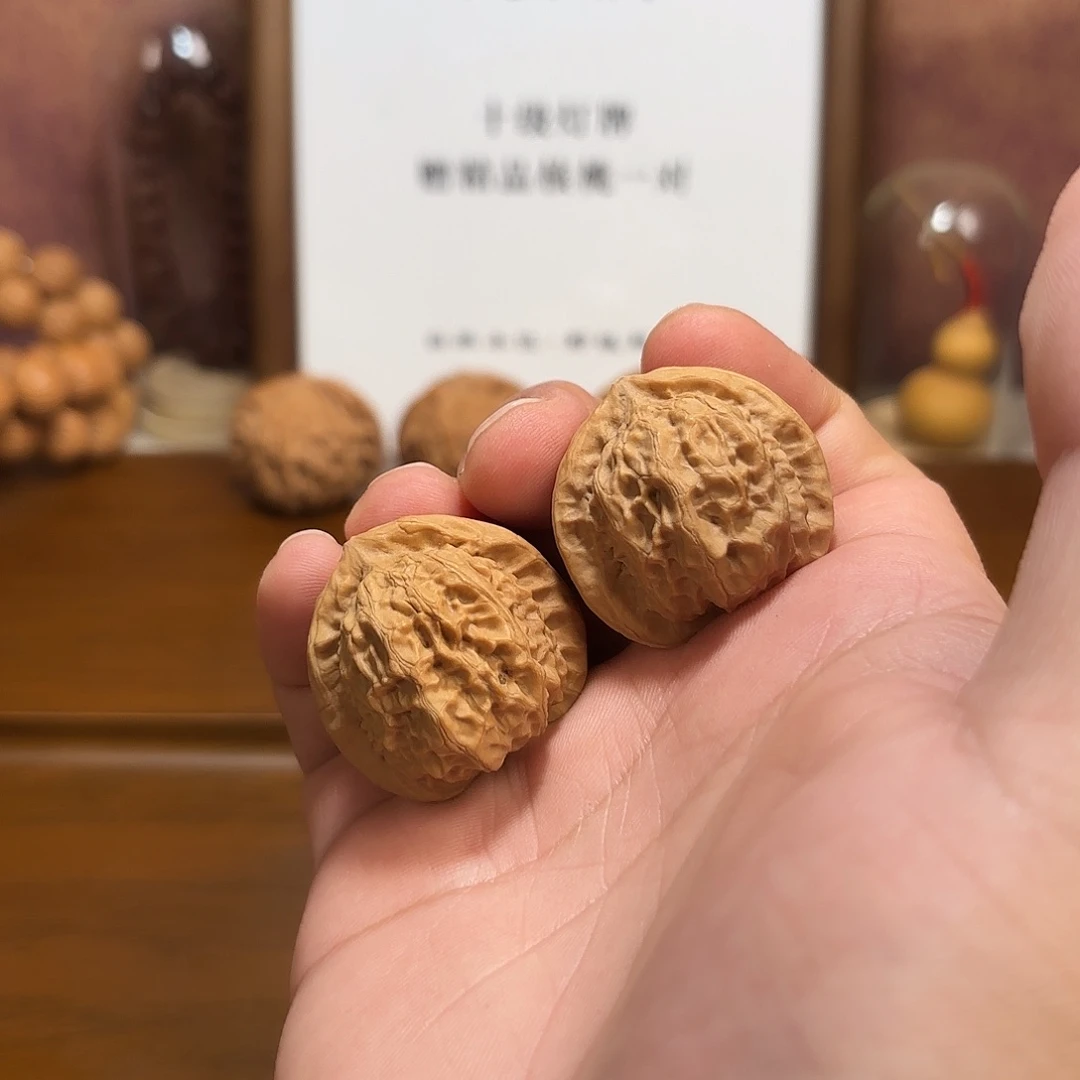 文玩核桃吊坠野生公子帽