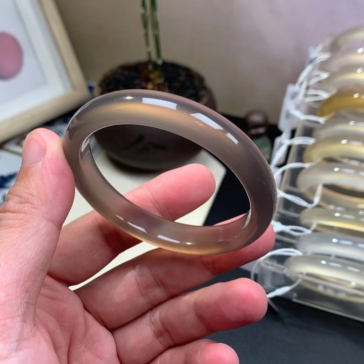 手镯玛瑙/玉髓未镶嵌