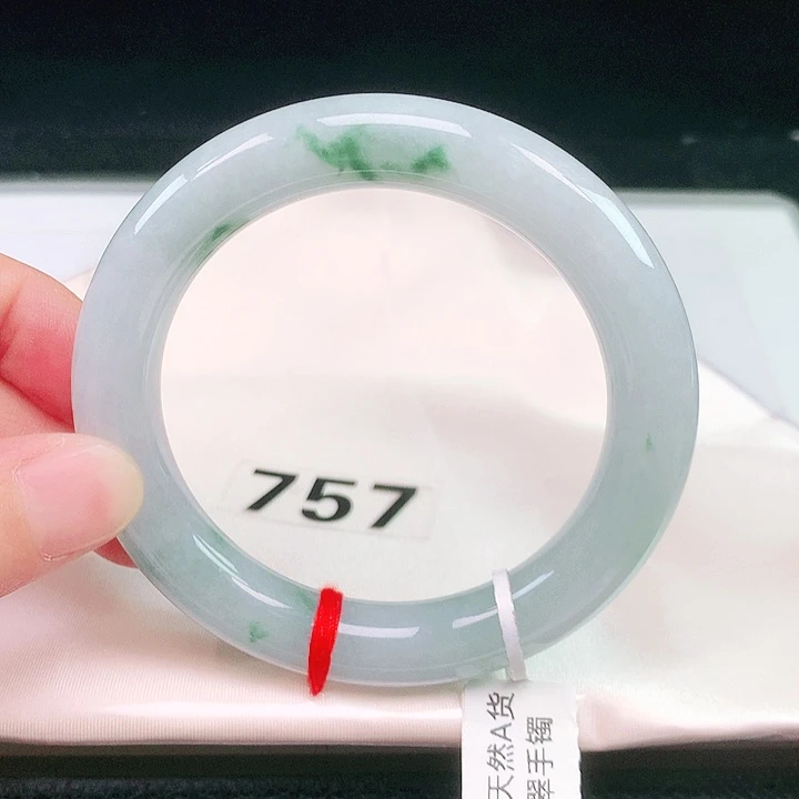 翡翠未镶嵌手镯（圆镯）757