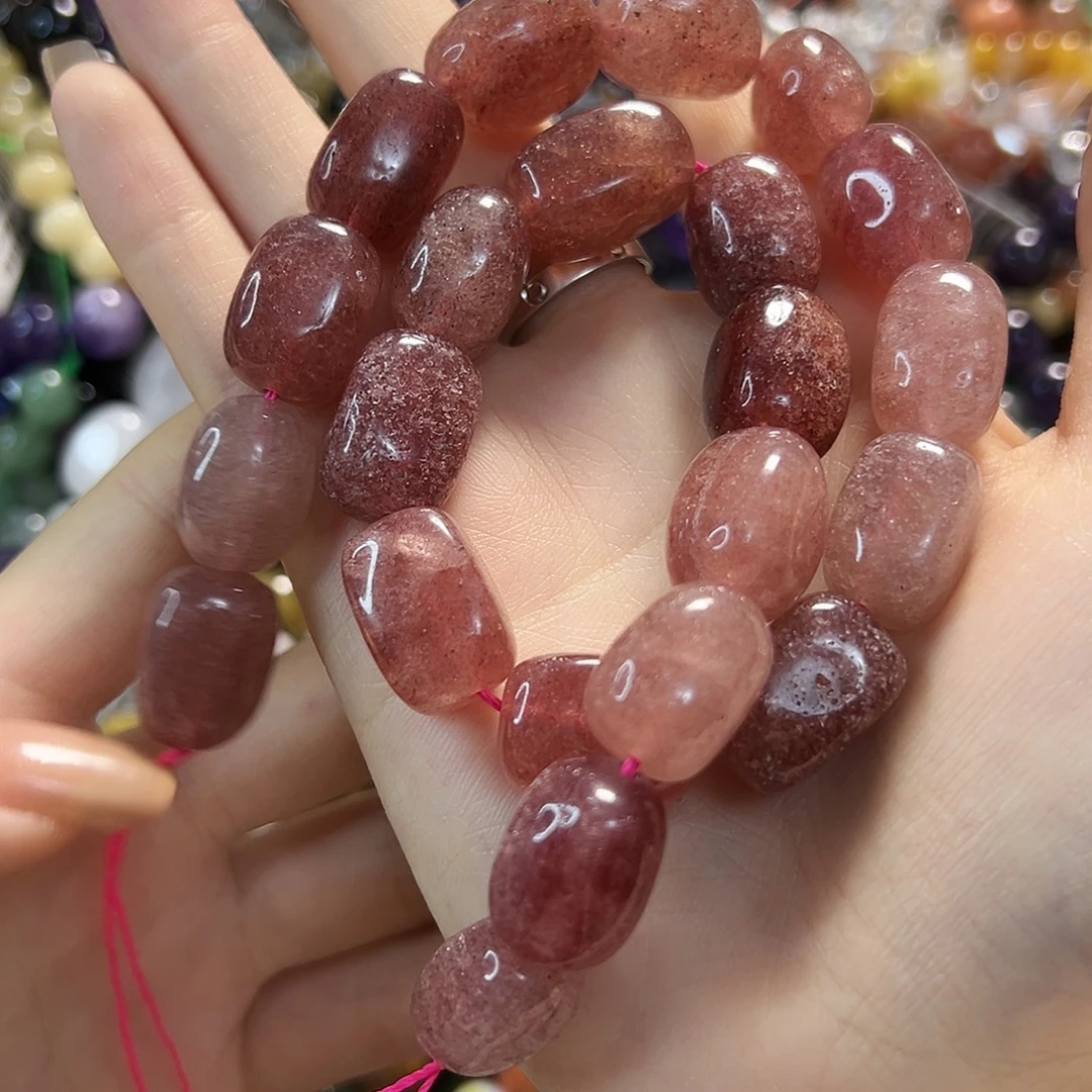 玛瑙/玉髓未镶嵌珠宝半成品鸽血红草莓晶卡12成17一条