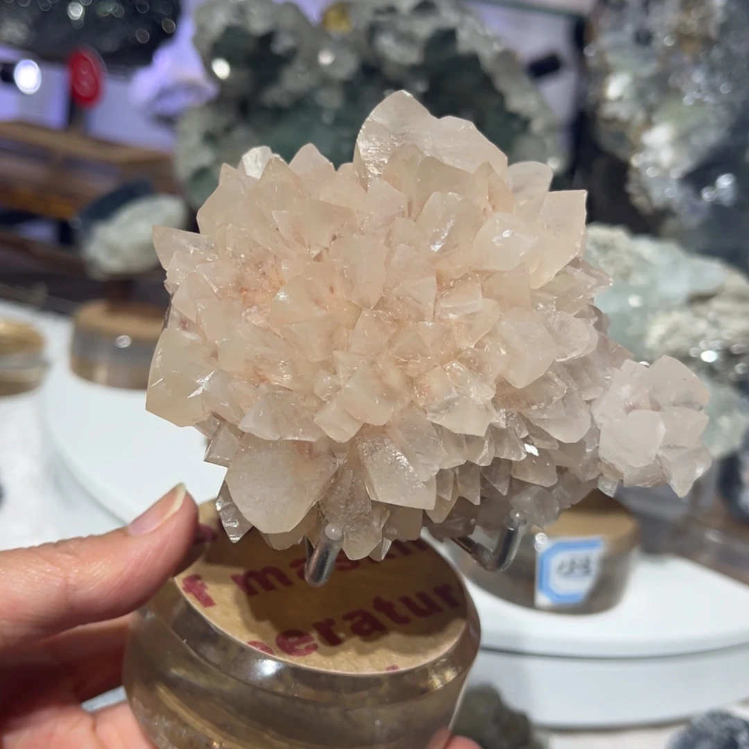 石材花状方解石摆件