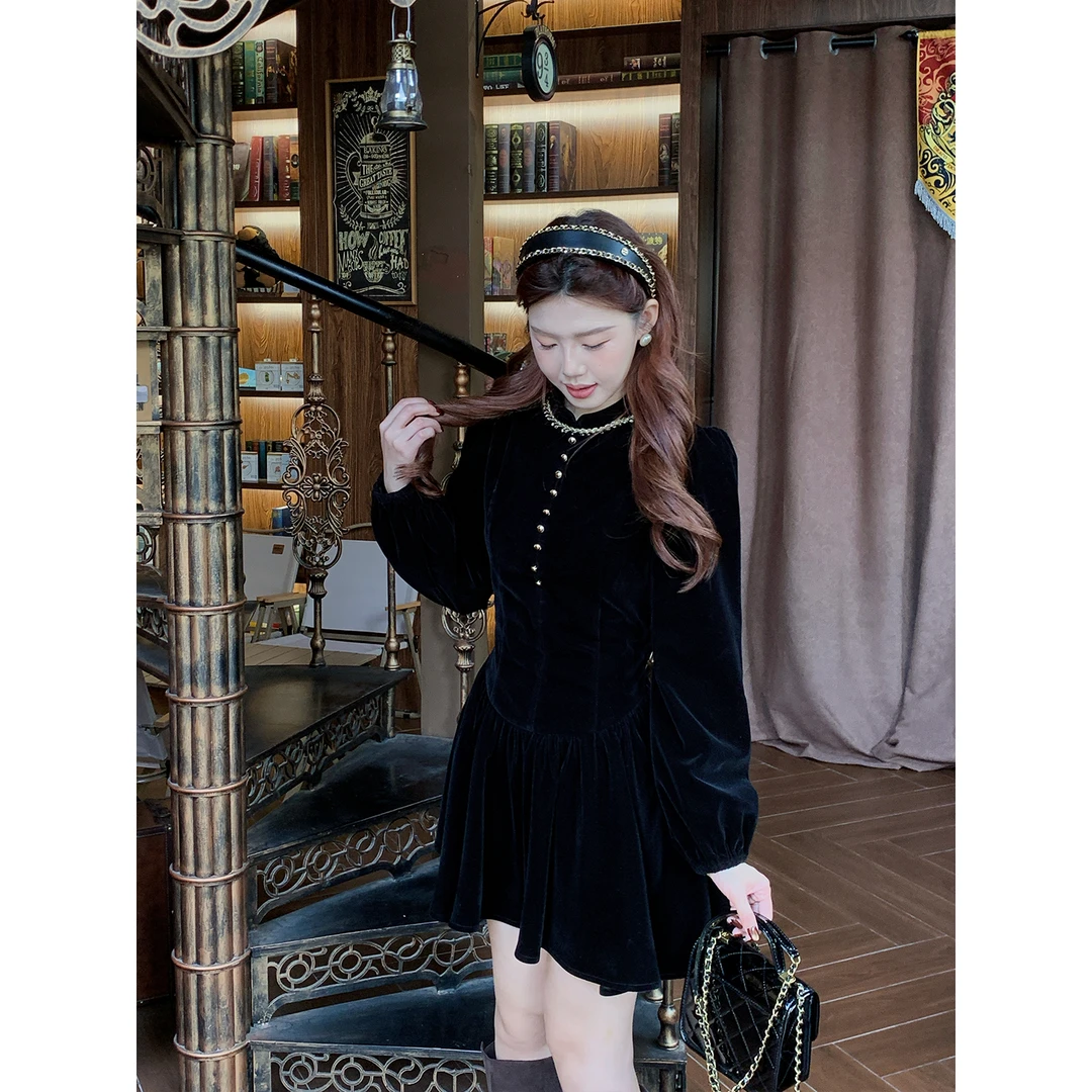 甜辣多多【伯爵千金】法式黑色丝绒裙2025秋冬千金风显瘦丝绒连衣裙