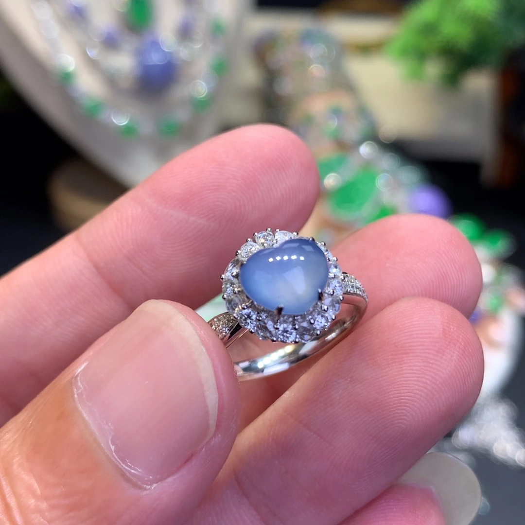 翡翠戒指18K金镶嵌