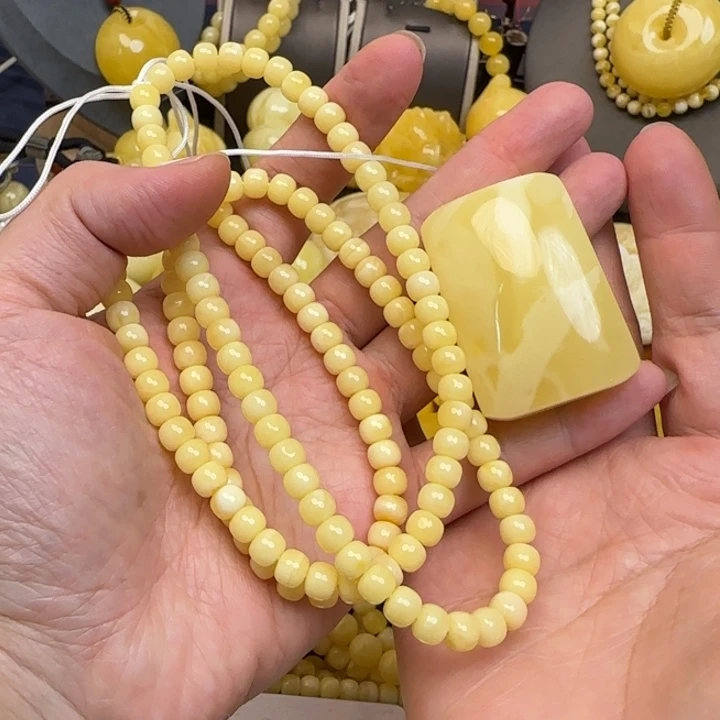 浅***的蜜蜡颈饰未镶嵌天然蜜蜡