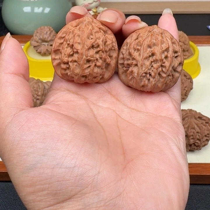 把件文玩核桃全品三角白36