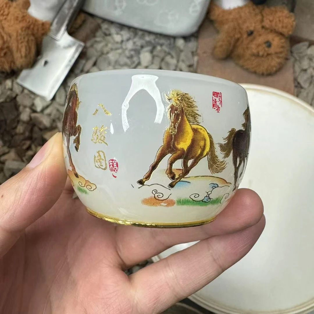 八骏图白琉璃杯（单只）