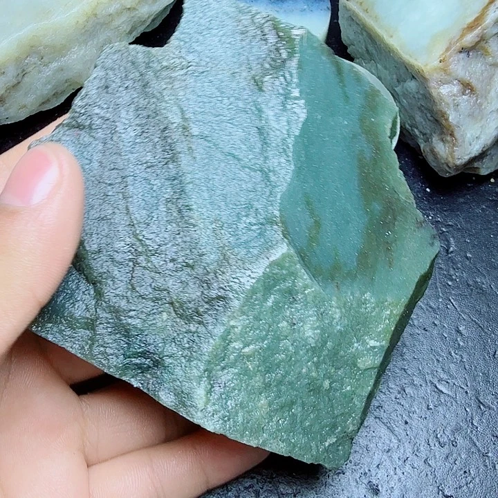 未镶嵌和田玉（糖玉）珠宝奇石
