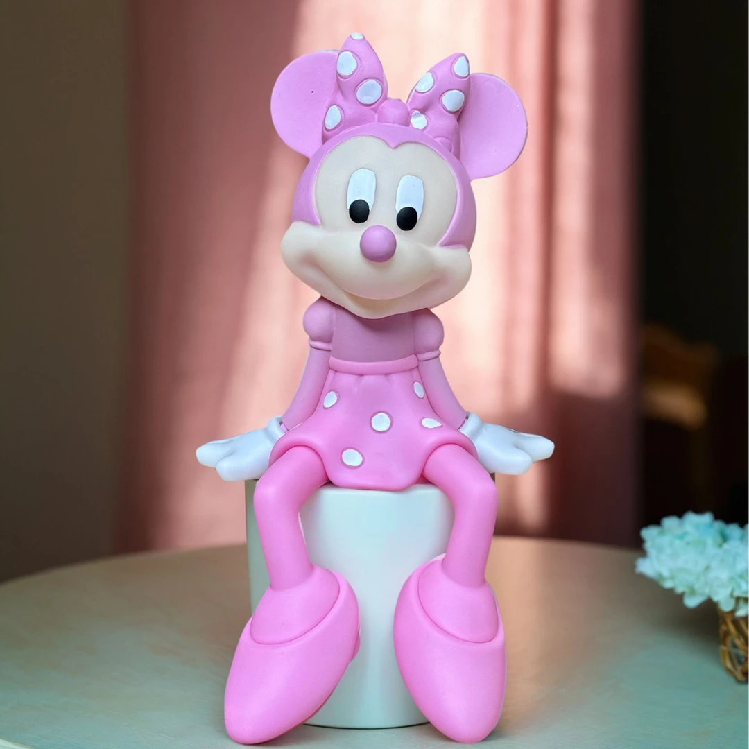 创意坐姿米奇米妮轻奢入户玄关客厅家居酒柜电视柜装饰品