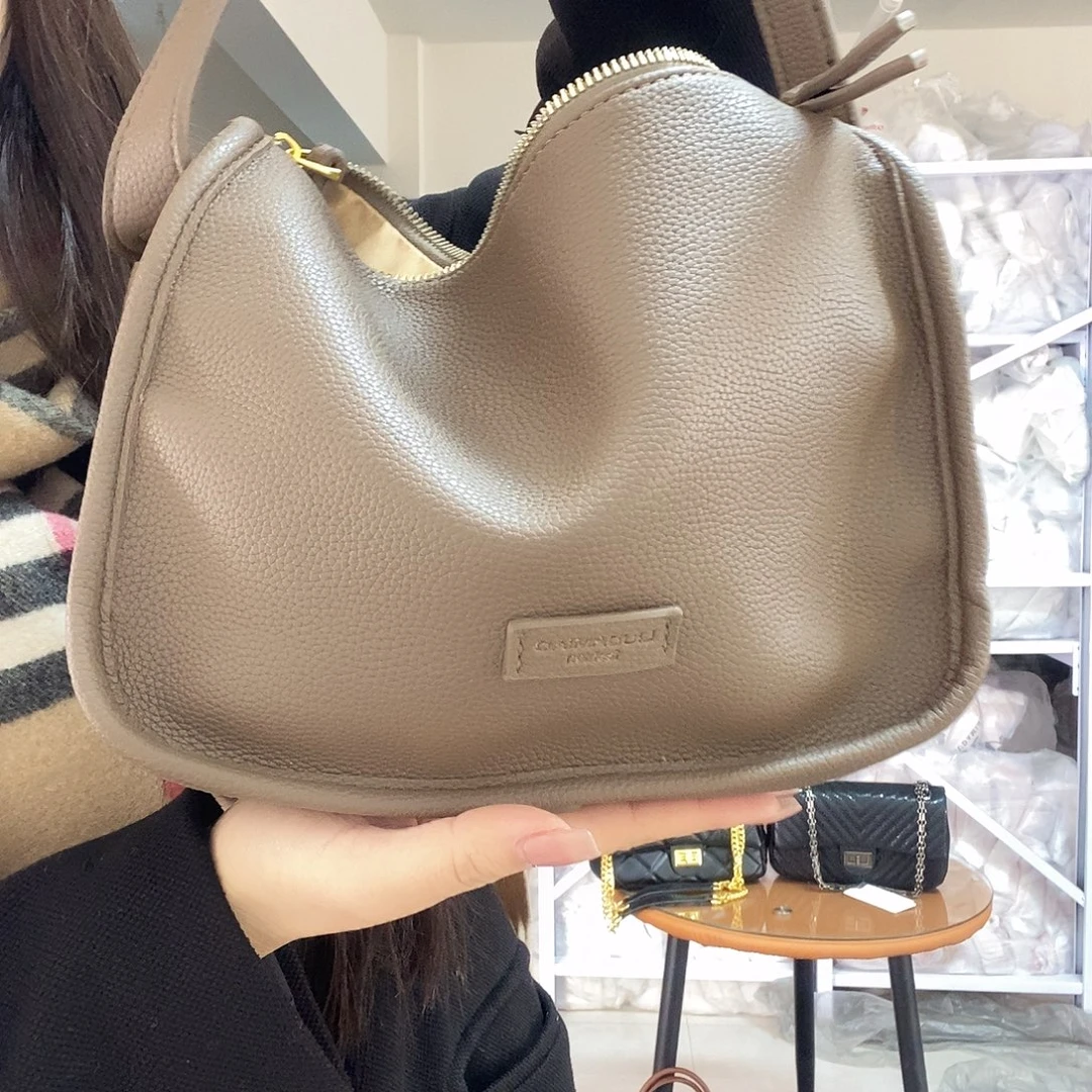 绵羊皮（革）牛皮（革）8841咖色