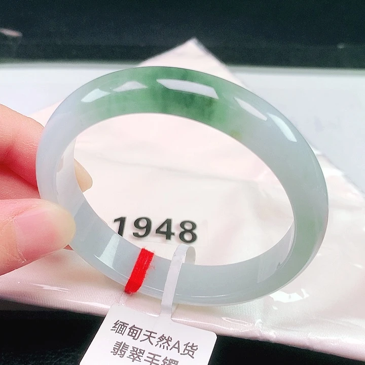 翡翠未镶嵌手镯1948