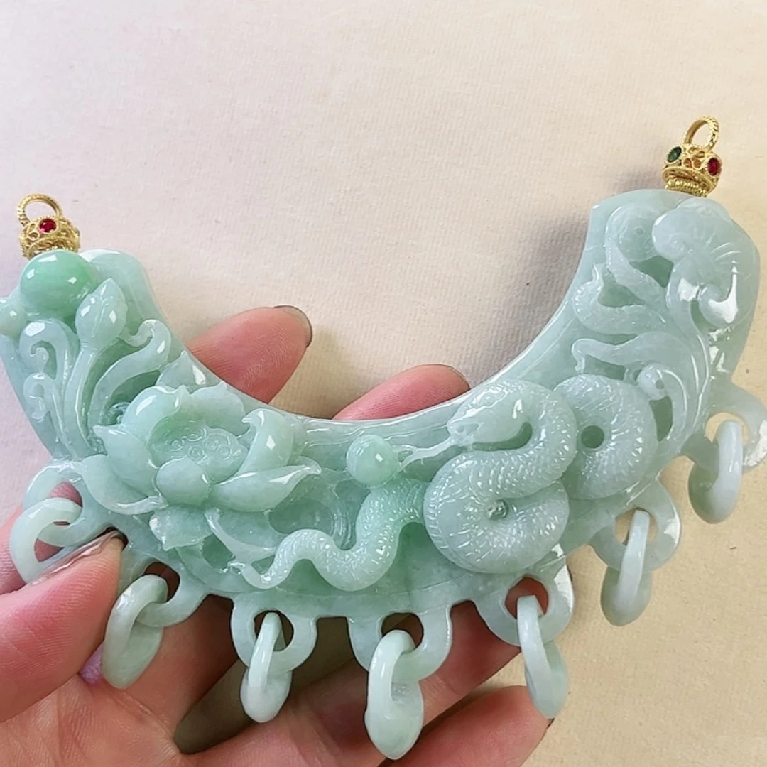 【闪购商品】翡翠颈饰未镶嵌挂件 