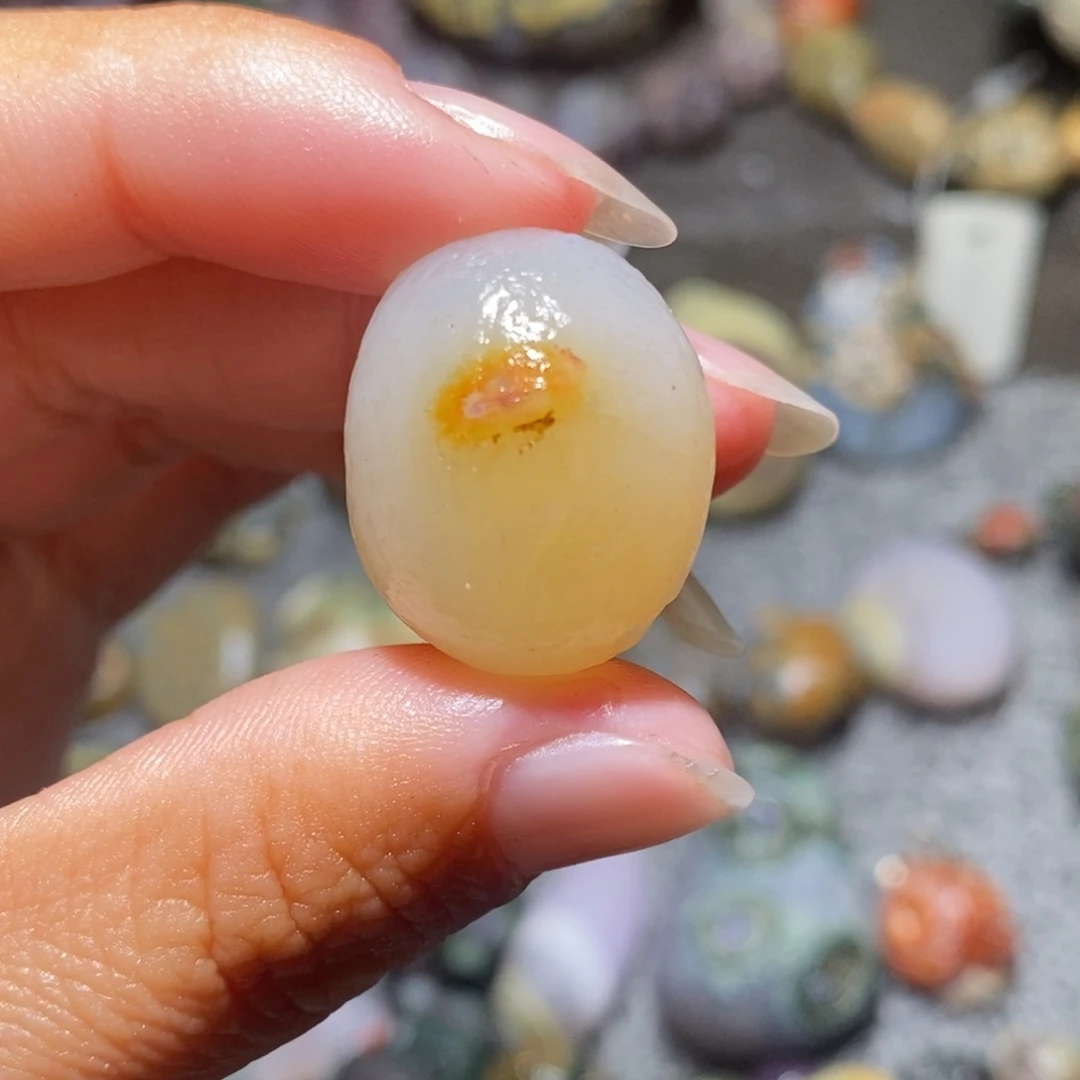 玛瑙/玉髓未镶嵌珠宝半成品