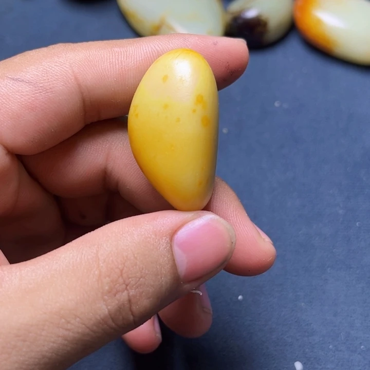 未镶嵌和田玉珠宝奇石