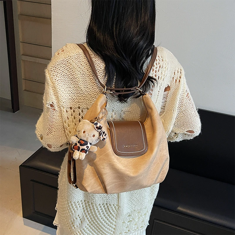 Aimitu2025新款日常复古设计通勤一包两背大容量单肩双肩托特包