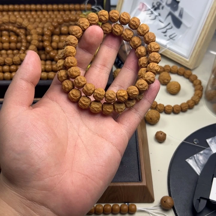 猴头核桃吊坠龙蛇之变