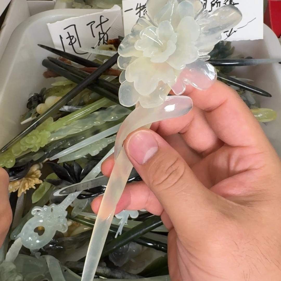 蛇纹石玉未镶嵌发饰