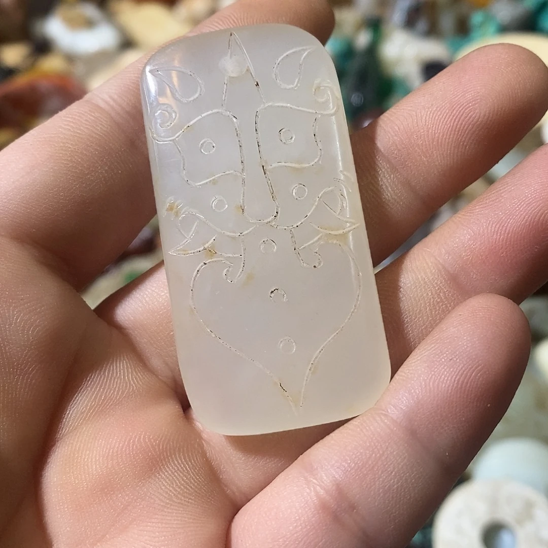 和田玉（糖玉）未镶嵌挂件