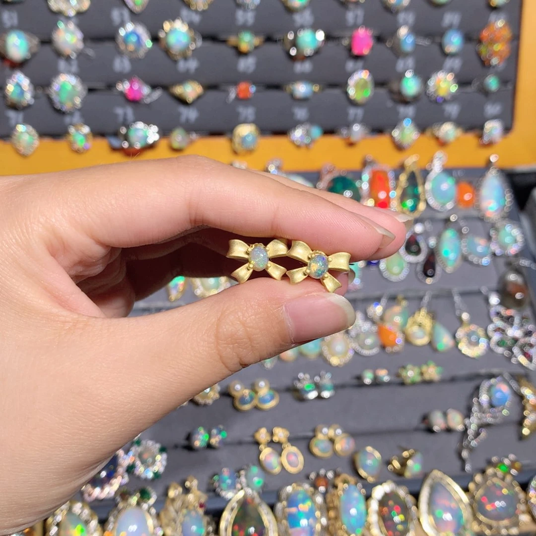 欧泊银S925镶嵌欧泊耳饰y@****姐