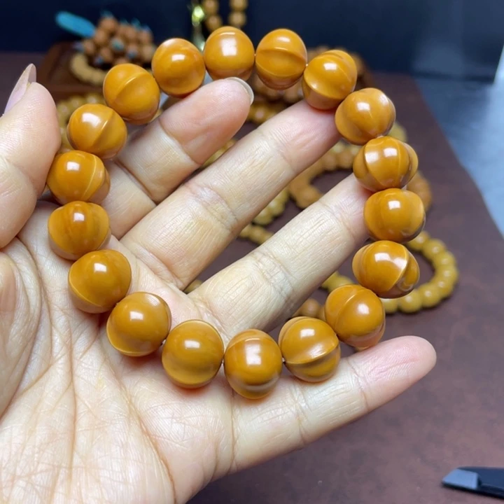 吊坠猴头核桃三花鲨鱼