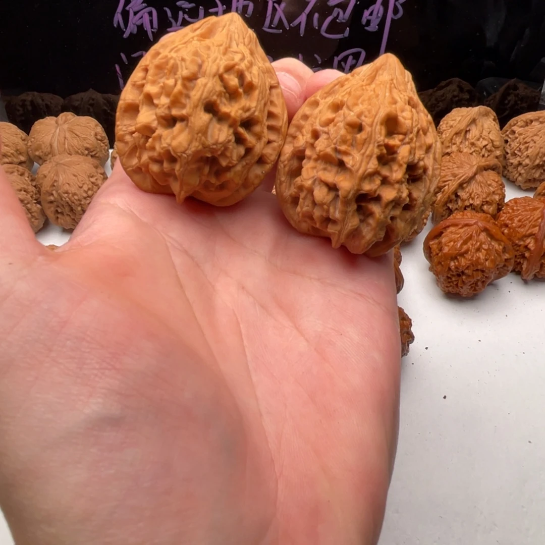 核桃把件40全品大沽石