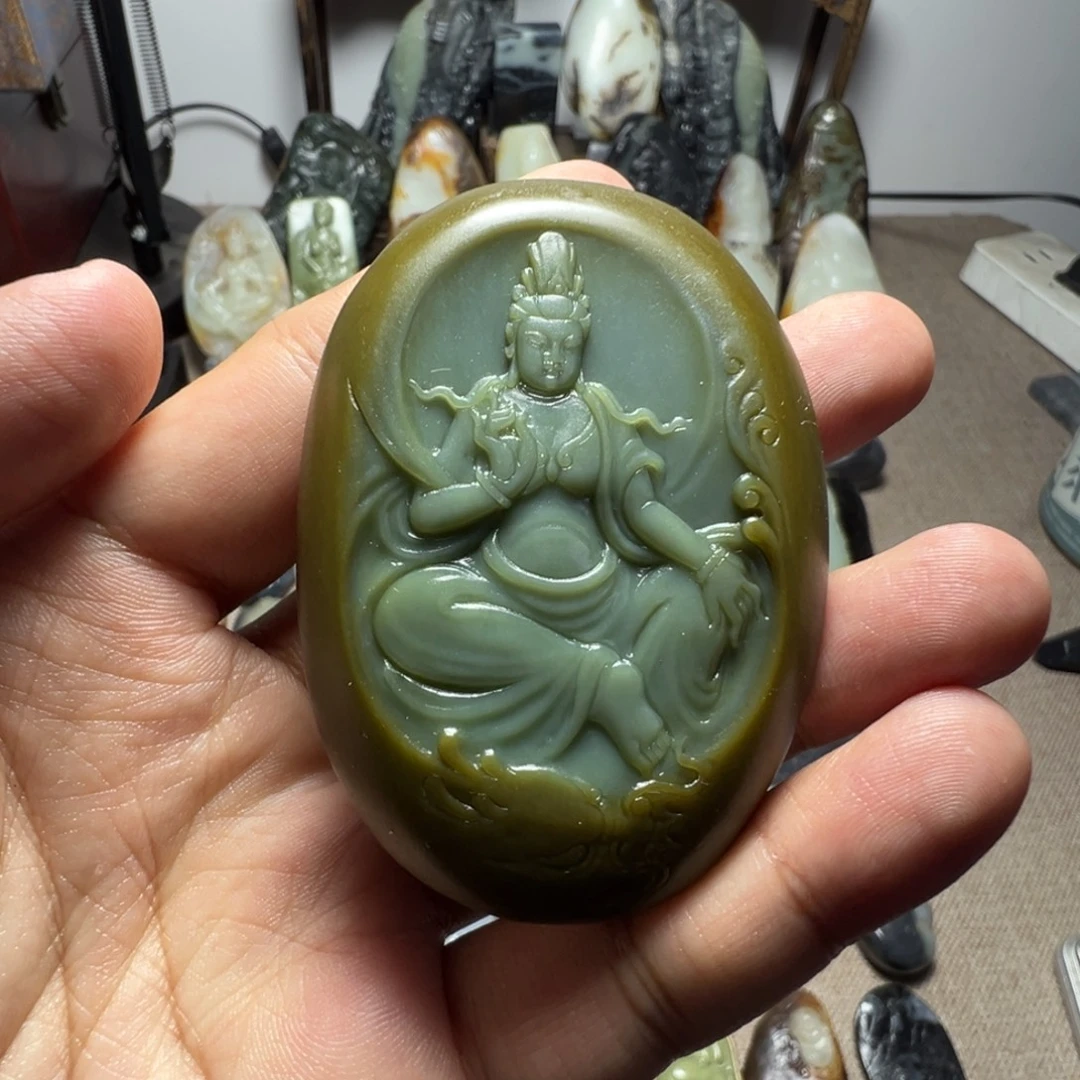 和田玉未镶嵌挂件观音