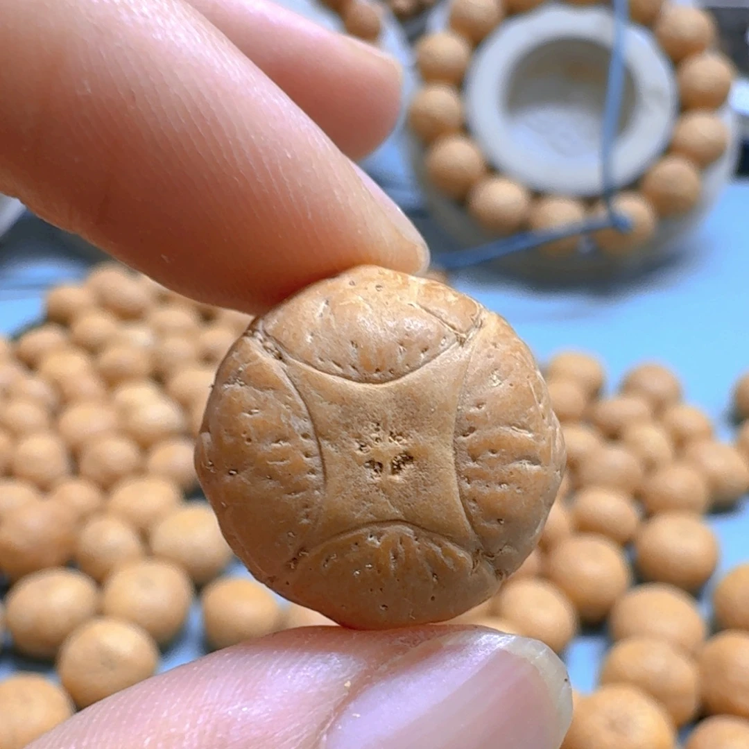 柠****凤眼菩提吊坠18mm麒麟85@9986