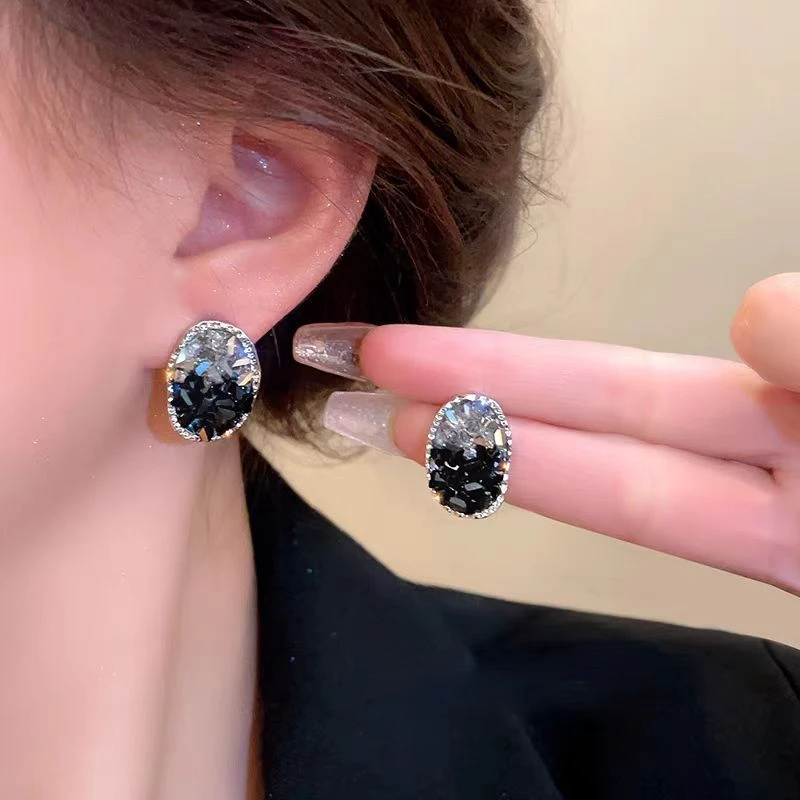 黑色耳钉耳环2026新款爆款民族风高级感轻奢小众气质耳饰女